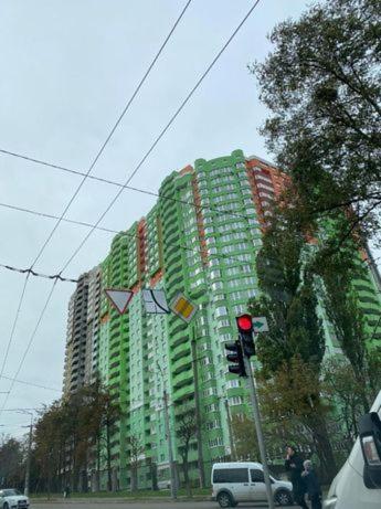 Видовая 25: Panoramic High-Rise Retreat Kyiv Exterior photo